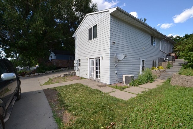 1115 N Duluth Ave in Sioux Falls, SD - Building Photo - Building Photo