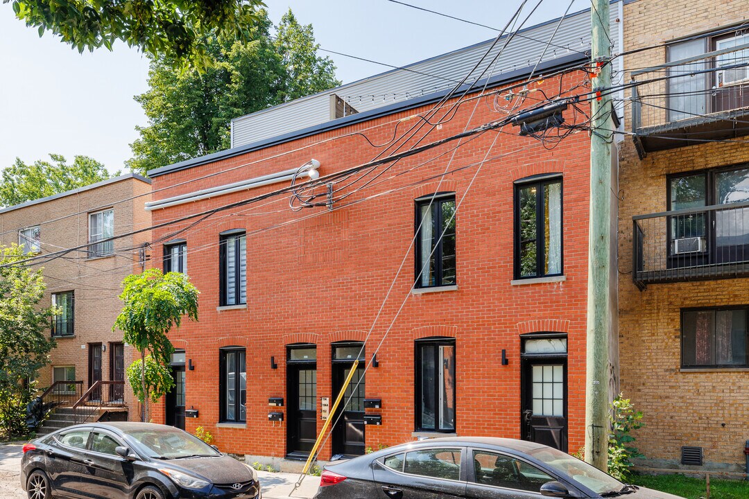 150 Bourget Rue in Montréal, QC - Building Photo