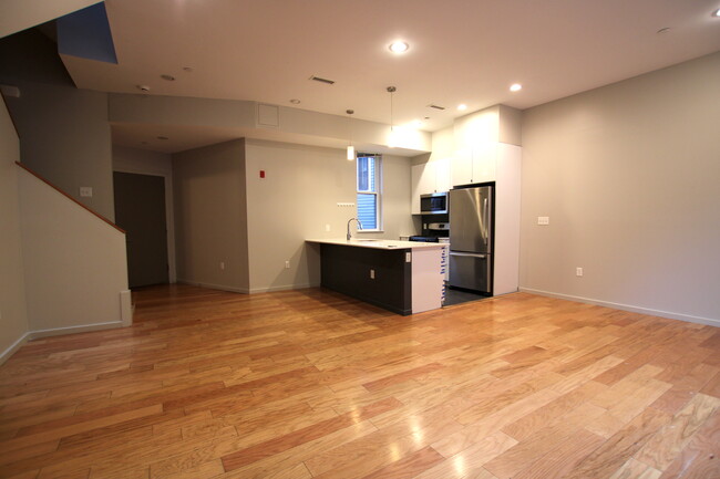 55 Glenville Ave, Unit 01D102 in Boston, MA - Building Photo - Building Photo