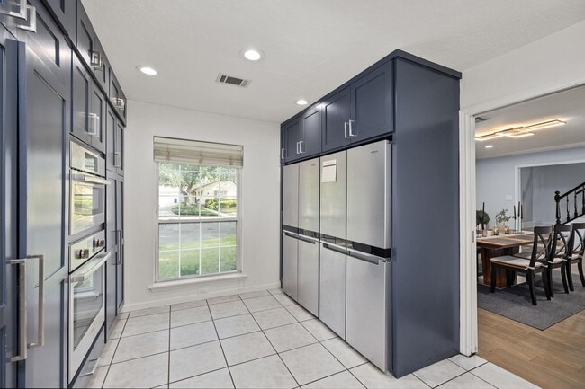 property at 827 Thicket Ln