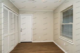 1932 W 61st Pl S in Tulsa, OK - Building Photo - Building Photo