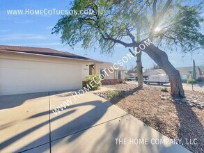 4873 W Hardy Rd in Tucson, AZ - Building Photo - Building Photo