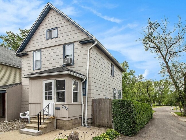 property at 702 Portage Ct