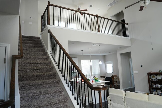 3240 E Whitestone Blvd in Cedar Park, TX - Foto de edificio - Building Photo