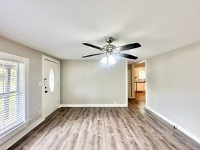 219 Half St in Lindale, TX - Building Photo - Building Photo