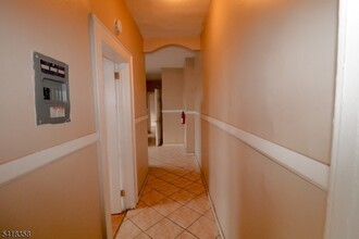 413 Lyons Ave in Newark, NJ - Building Photo - Building Photo