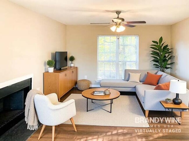 425 Hannah Dr in Temple, GA - Foto de edificio - Building Photo