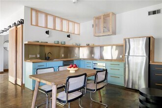 515 Claire Dr NE in Atlanta, GA - Foto de edificio - Building Photo