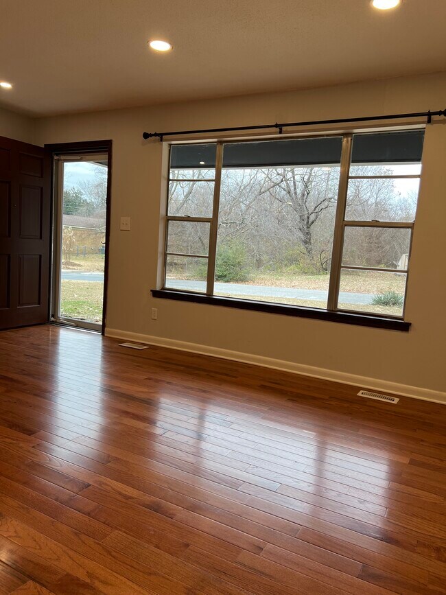 1655 N Ramsey Ave in Fayetteville, AR - Building Photo - Building Photo