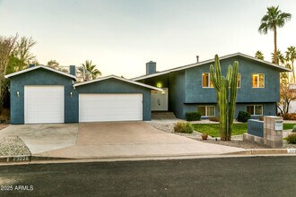 2221 E Belmont Ave in Phoenix, AZ - Building Photo - Building Photo