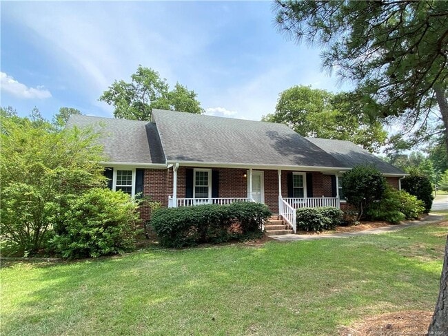 property at 21 Pineridge Dr