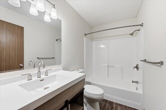 East Gate Estates in New Prague, MN - Building Photo - Building Photo