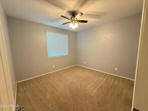 943 W Danish Red Trail in San Tan Valley, AZ - Foto de edificio - Building Photo