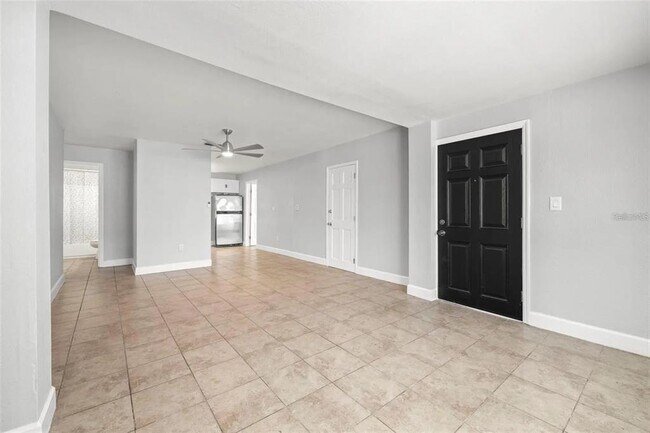 725 Strain Blvd in Lakeland, FL - Building Photo - Building Photo