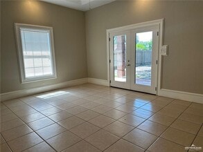 2505 Zenaida Ave in McAllen, TX - Building Photo - Building Photo