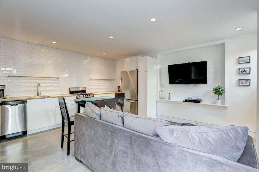400 U St NW in Washington, DC - Building Photo