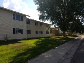 Bitter Creek Apartments in Rawlins, WY - Building Photo - Building Photo