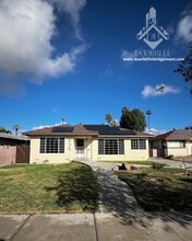 956 W Harvard Pl in Ontario, CA - Building Photo - Building Photo