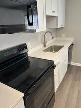 412 W Twenty-Seventh St in Winston-Salem, NC - Building Photo - Building Photo