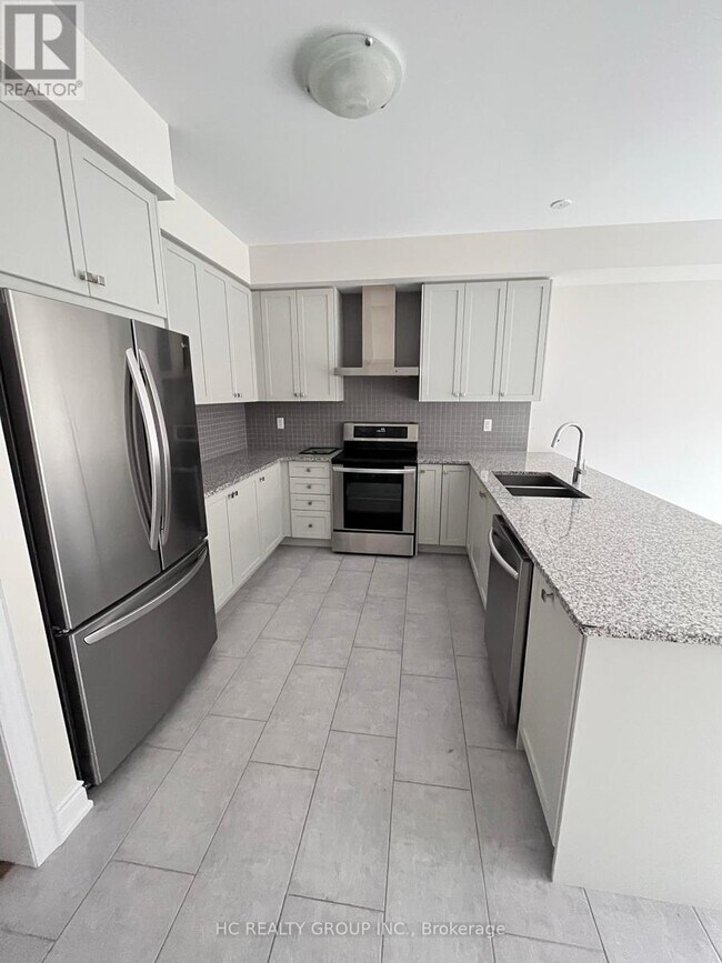 24 Cafaro Ln in Markham, ON - Building Photo - Building Photo