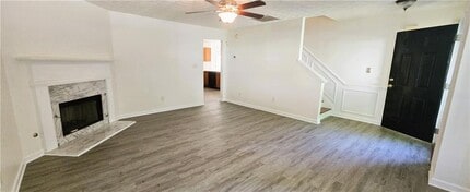 345 Oakland Pl Dr in Lawrenceville, GA - Building Photo - Building Photo