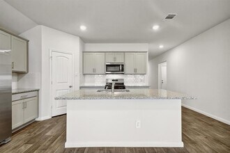 210 Briggs Ln in San Marcos, TX - Building Photo - Building Photo