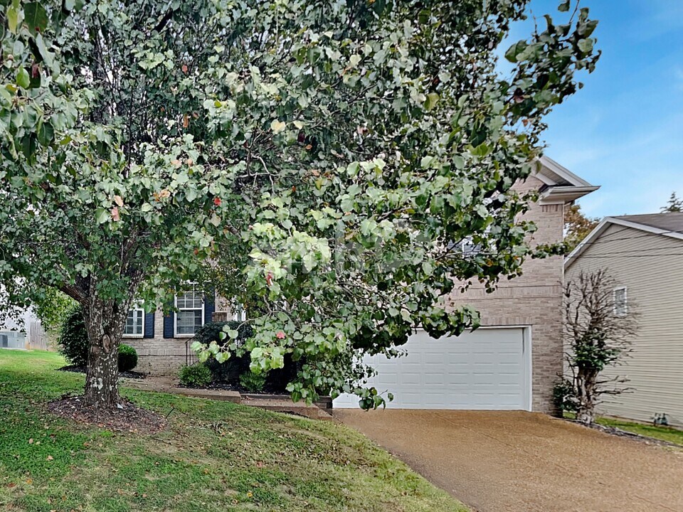 2608 Welshcrest Dr in Nashville, TN - Building Photo