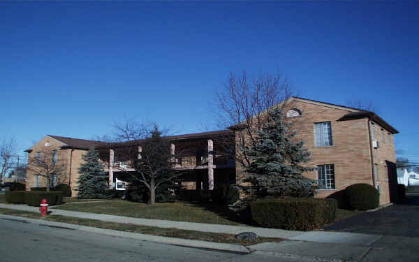 16267 Aurora Ave in Eastpointe, MI - Building Photo - Building Photo