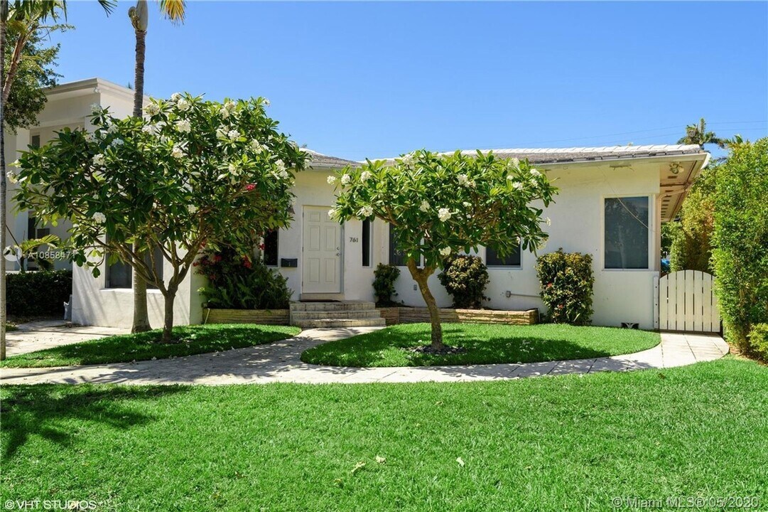 761 Lakeview Dr in Miami Beach, FL - Building Photo