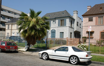 854 S Kenmore Ave in Los Angeles, CA - Building Photo - Building Photo