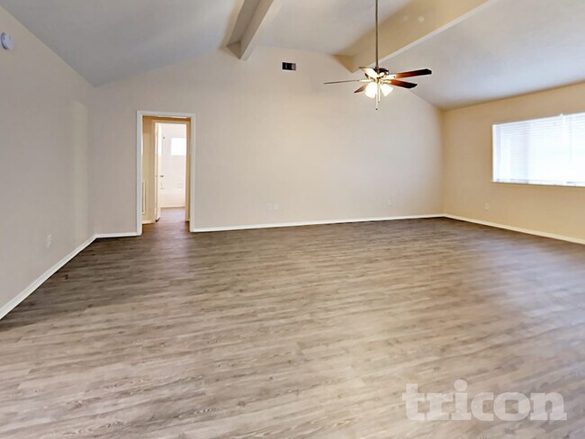 19638 Southaven Dr in Houston, TX - Building Photo - Building Photo