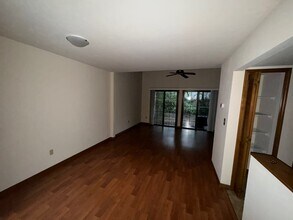 809 SW 55th Terrace in Gainesville, FL - Foto de edificio - Building Photo