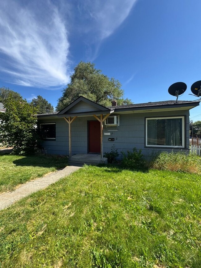 802 E Tacoma Ave