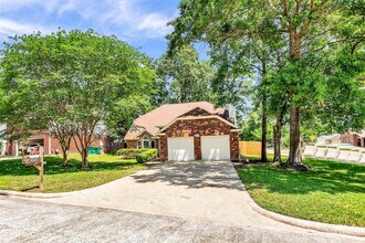 200 Doncaster in Conroe, TX - Building Photo - Building Photo
