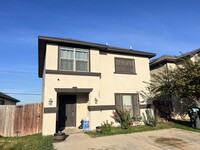 3402 La Terraza Wy in Laredo, TX - Building Photo - Building Photo