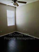 10481 Eastpark Woods Dr in Orlando, FL - Building Photo - Building Photo