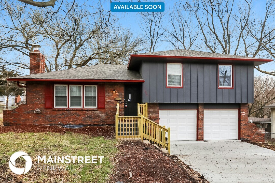10601 College Ave in Kansas City, MO - Building Photo
