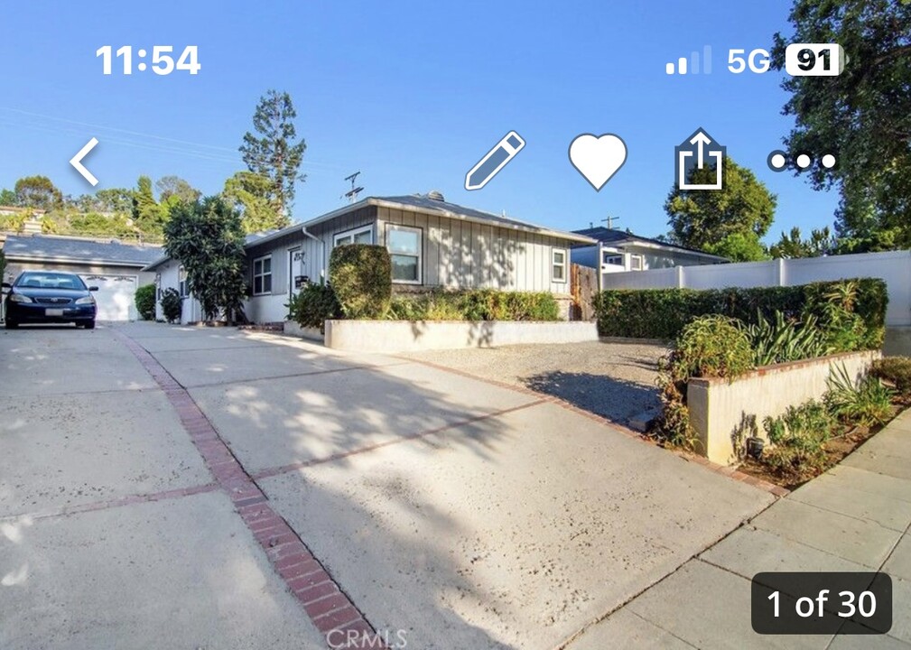 5050 Topanga Canyon Blvd, Unit Duplex--5050 Topanga Cyn in Woodland Hills, CA - Building Photo