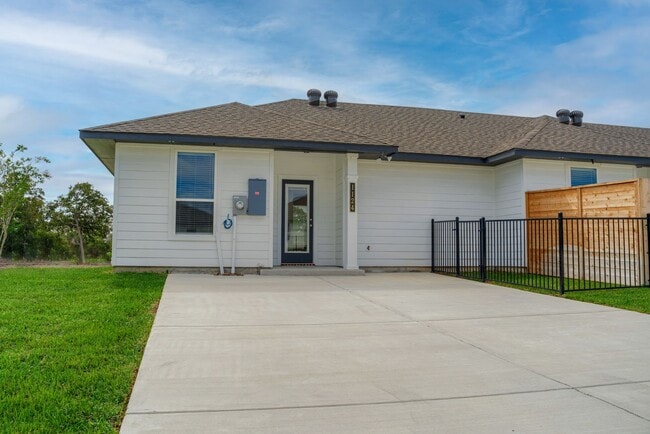 1126 Trellis Pass in Brenham, TX - Building Photo - Building Photo