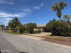 3900 Wasp St in Panama City Beach, FL - Building Photo - Building Photo