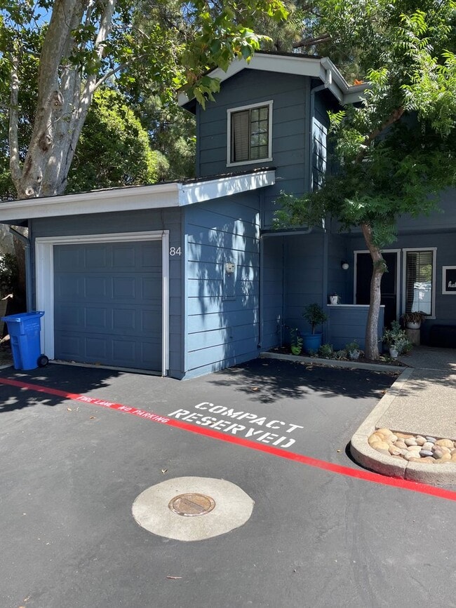 2220 Exposition Dr in San Luis Obispo, CA - Building Photo - Building Photo