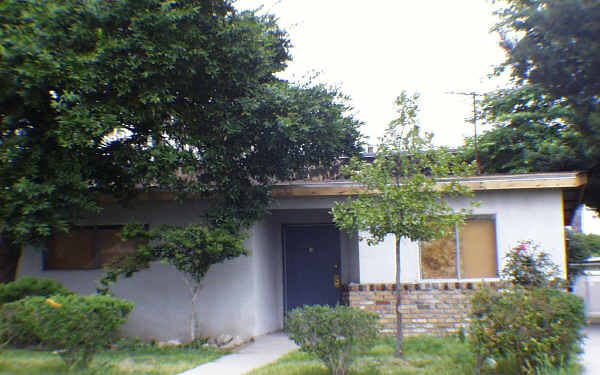 10333 Amherst Ave in Montclair, CA - Building Photo - Building Photo