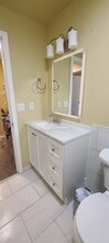 15150 65th Ave S, Unit 708 in Tukwila, WA - Foto de edificio - Building Photo