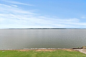 6122 Bay Village Dr in Athens, AL - Building Photo - Building Photo