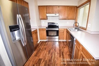 5051 Forsythia St in Springfield, OR - Building Photo - Building Photo