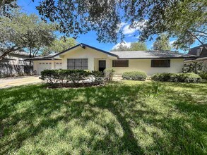 412 Longshadow Rd, Unit 311 in Laredo, TX - Building Photo - Building Photo