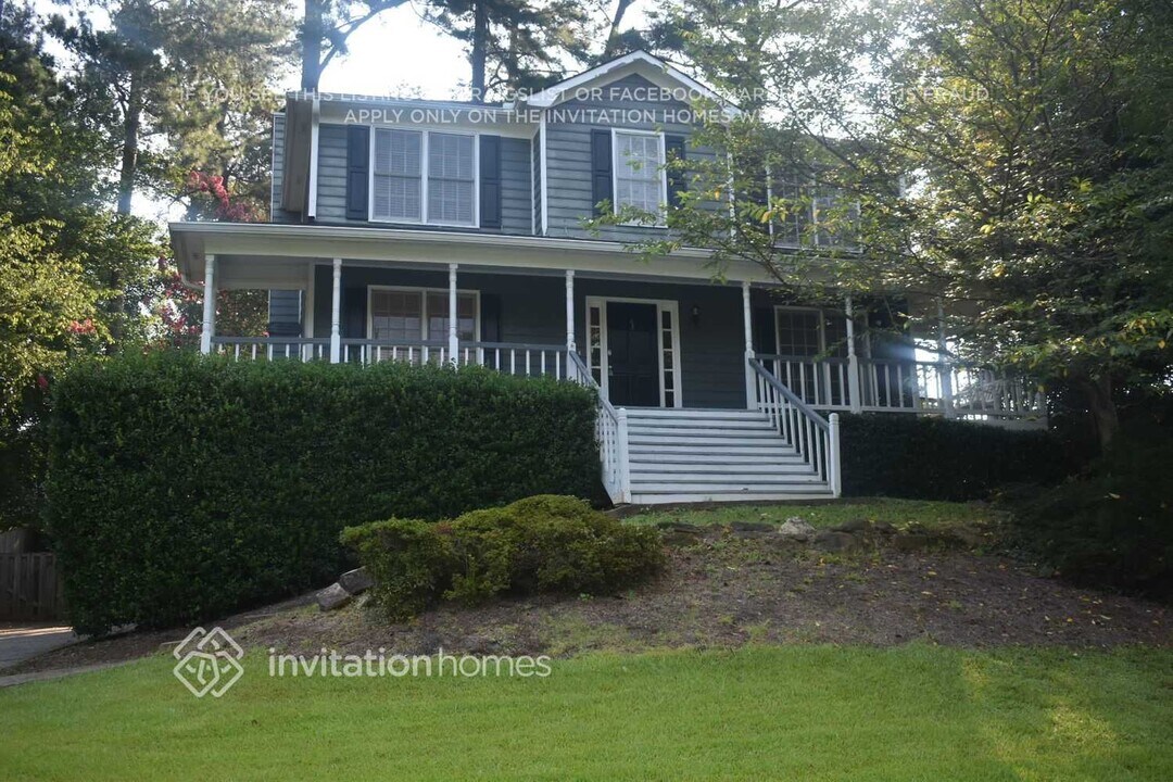 2027 Arbor Forest Dr SW in Marietta, GA - Building Photo