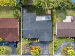 9034 SW 163rd Terrace in Palmetto Bay, FL - Foto de edificio - Building Photo