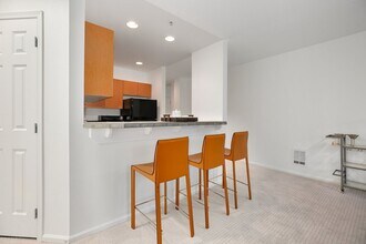 18 Dravus St in Seattle, WA - Building Photo - Building Photo