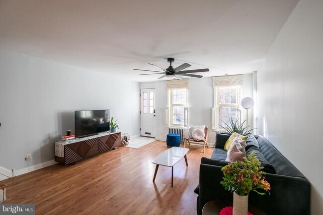 1329 S Clarion St in Philadelphia, PA - Building Photo - Building Photo